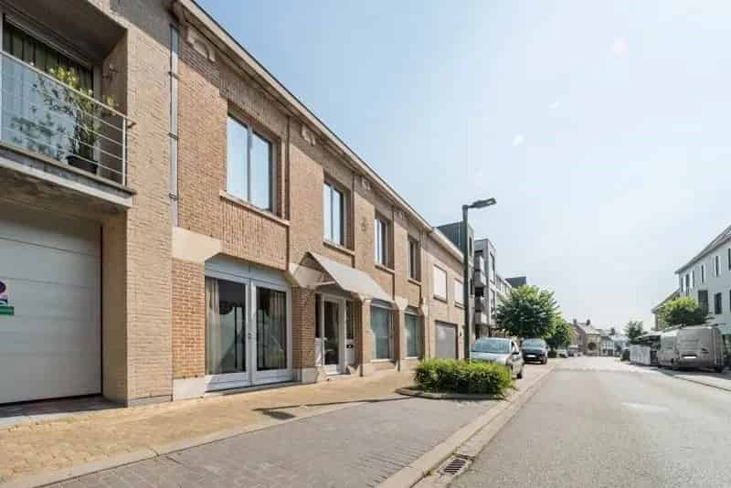 Ruime woning met tal van mogelijkheden