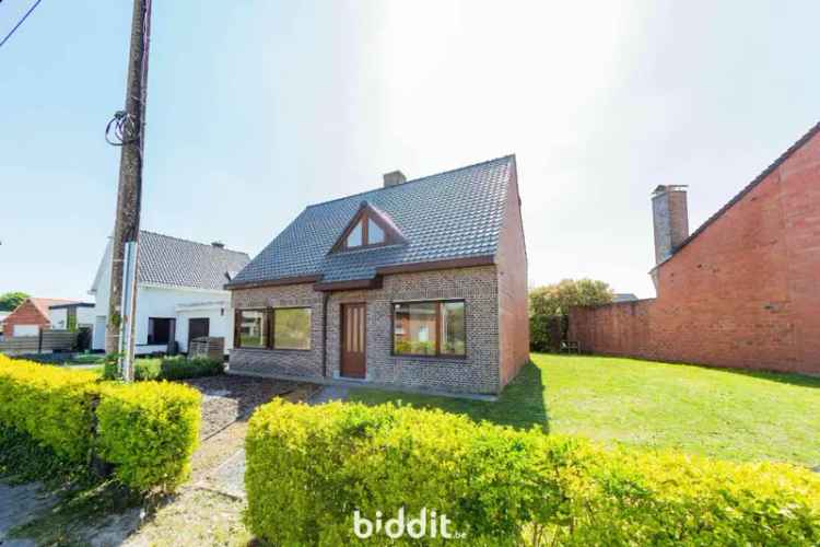 Landegem: Ruime gezinswoning 3 slaapkamers garage