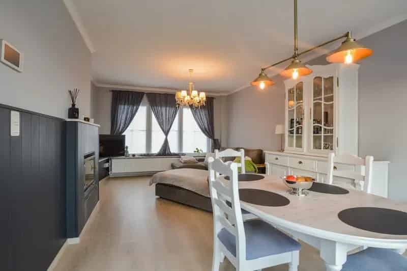 Gerenoveerde Halfopen Bebouwing 3 slaapkamers Aartrijke