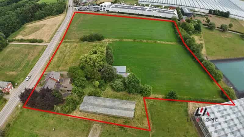 Woning met 28 hectare grond