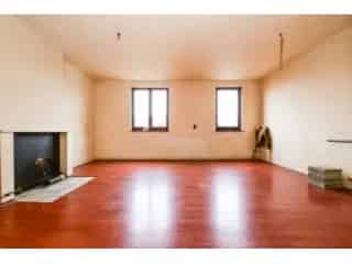 Duplex te Koop Schaerbeek - 2 Slaapkamers - Te renoveren