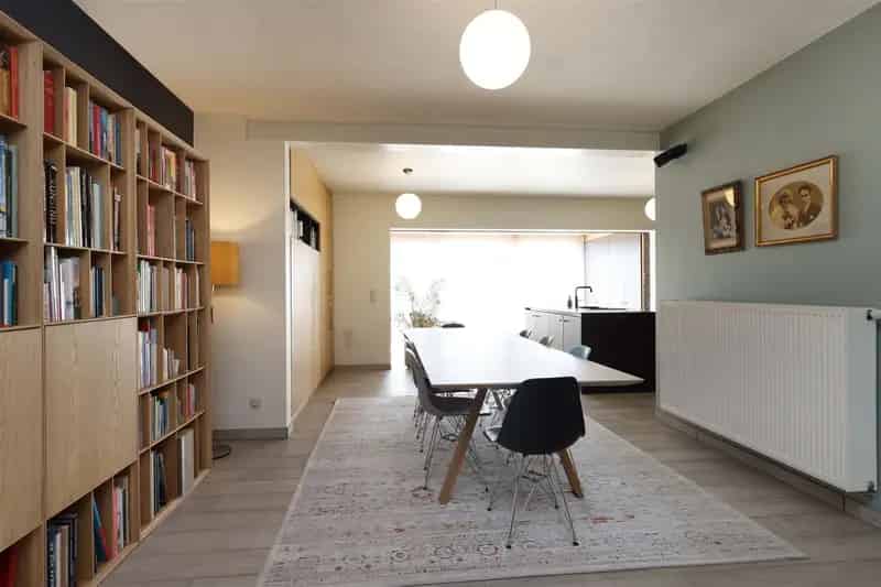 Huis te huur Hasselt: Ruime 4 Slaapkamers, Dubbele Garage, Stadstuin