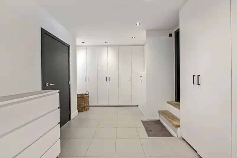 Huis te koop in Zele: Ruime gerenoveerde woning
