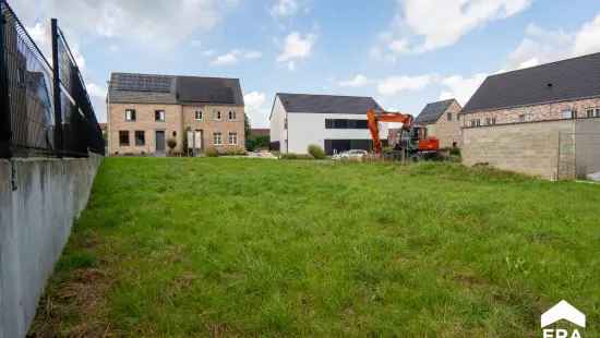 Rustig gelegen bouwgrond voor open bebouwing.