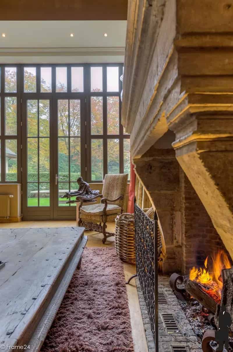 Markante Villa te Koop 1 Ha Hoogboom