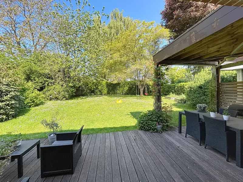Ruime Villa te Koop in Jezus-Eik
