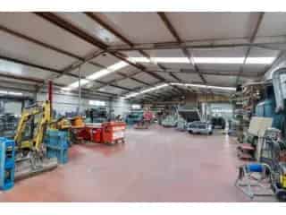 Industrie te koop Merchtem Woning met Loods 1000m2