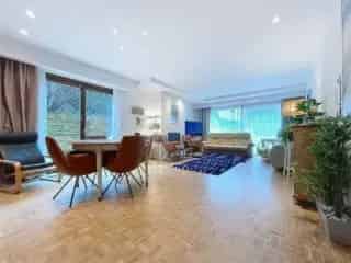 Appartement te koop Laken 160m² 3 slaapkamers tuin parking