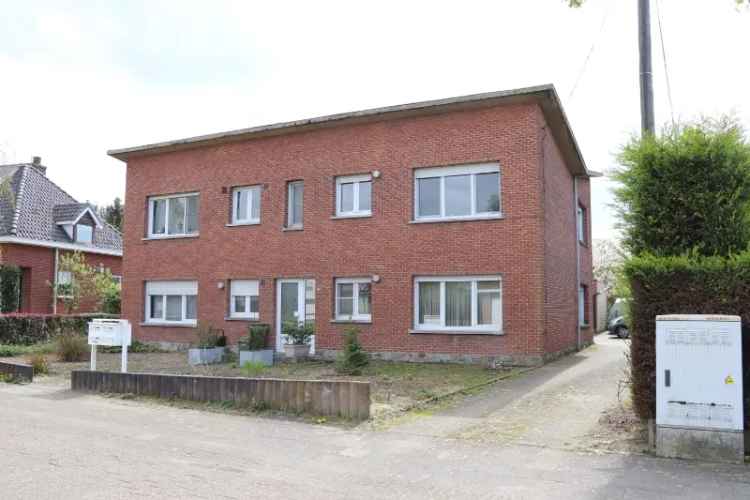 Opbrengsteigendom 4 Appartementen 4 Garageboxen Reet