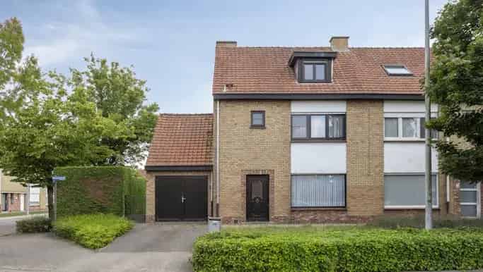 Huis te koop Roeselare 5 slaapkamers tuin