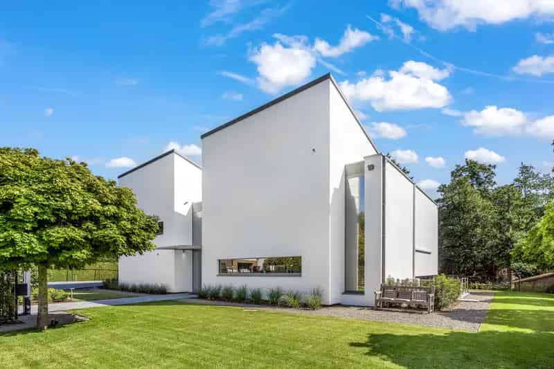 Luxe Villa te huur met binnenzwembad Lanaken