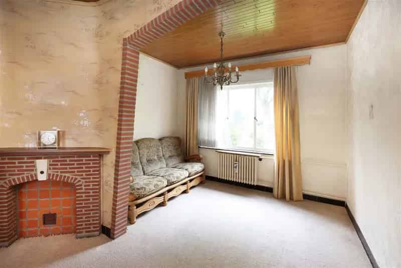 Huis te koop te renoveren 155m² 11a50ca 3 slaapkamers