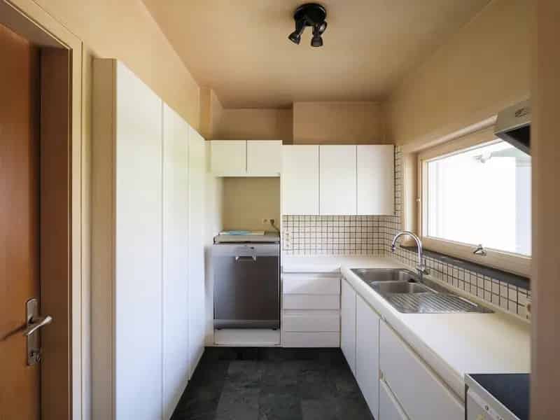 Sixties Villa Deinze: 4 slaapkamers, renovatieproject