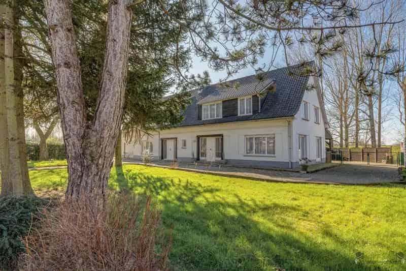 Huis te huur: Villa 3552m² met zwembad
