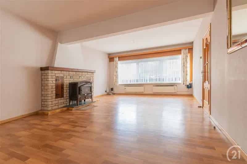 Lichtrijk gelijkvloersappartement met terras en garage Welle