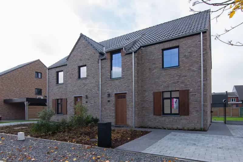Stijlvolle Nieuwbouw BEN-Woning met Veel Ruimte