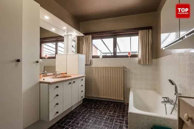 Gezinswoning 4 slaapkamers tuin garage