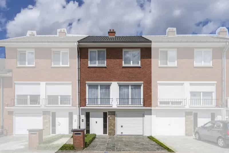 Huis te huur Kortrijk: Instapklare woning met 3 slaapkamers en tuin