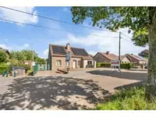 Huis te koop Kinrooi - Wonen en werken gecombineerd