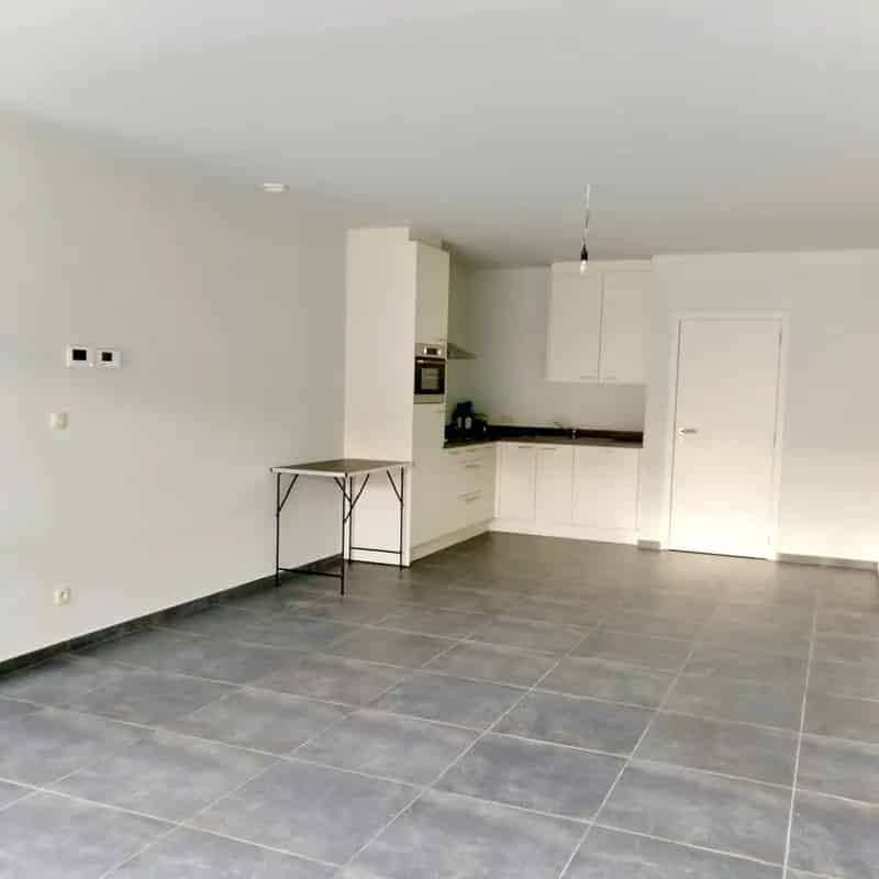 Appartement te koop Opitter: Modern gelijkvloers met terras en tuin