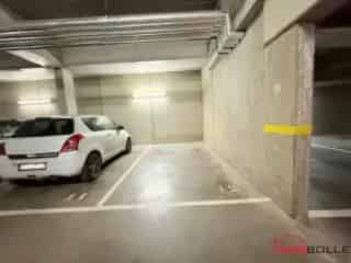 Parking te Huur Oudergem - 6 plaatsen - Nabij Metro Delta
