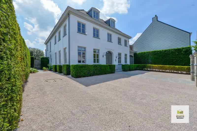 Huis te koop: 3 slaapkamers, zwembad, polyvalente ruimte 115m2