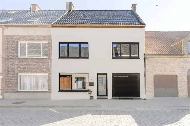 Gezinswoning te Pittem 3 slaapkamers Instapklaar