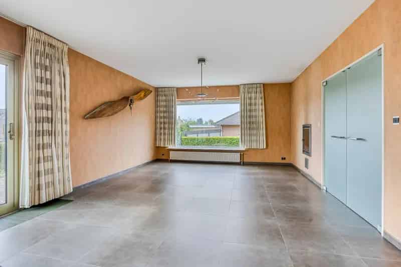 Comfort en connectie: open, lichtrijke woning: 4 slpks, tuin