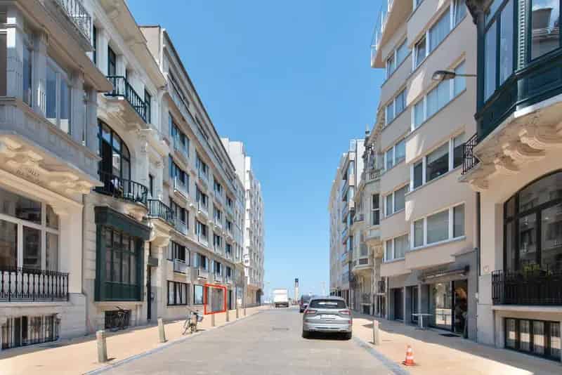Ondergrondse Parkeerplaats Strand Nabij