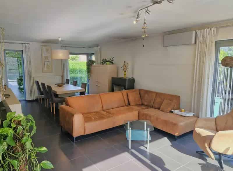 Moderne Villa met Zwembad te Koop