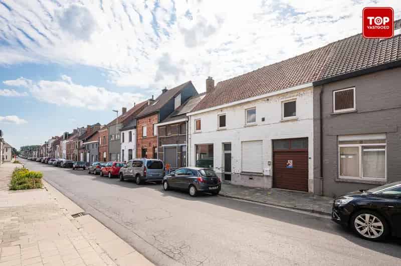 Te renoveren Koppelwoning in Eeklo