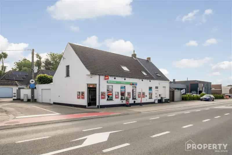 Huis te koop: Instapklare woning met handelsruimte