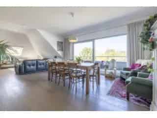 Penthouse te koop Mariakerke - Ruime 2 slaapkamers, 2 terrassen, ondergrondse parking