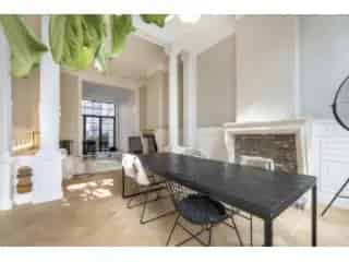 Herenhuis Antwerpen Zuid 294m2 3 slaapkamers Tuin