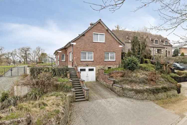 Villa te koop: 4 slaapkamers, tuin, rustige ligging