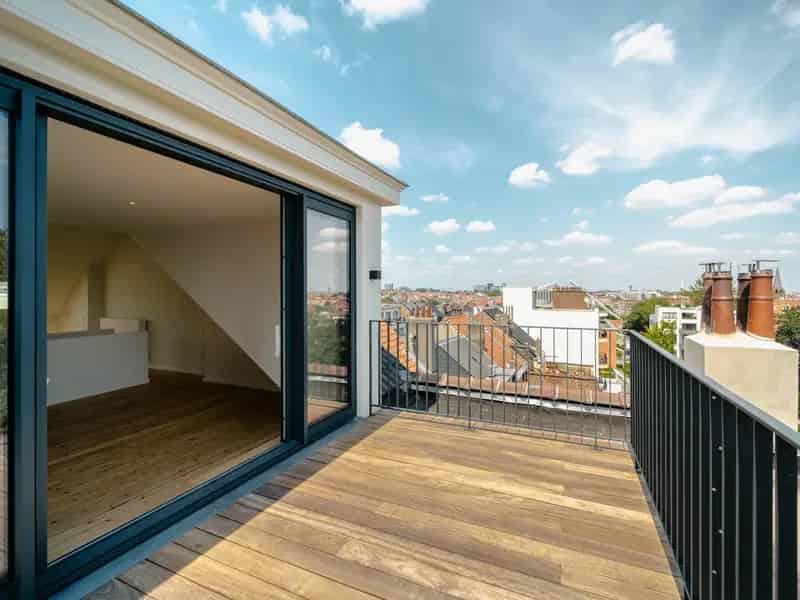 Duplex Penthouse te Louizawijk 110m2 2 slaapkamers terras
