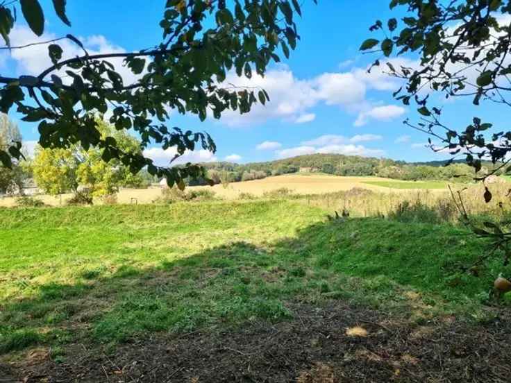 Villa te koop met 4 slaapkamers en prachtig zicht in rustige omgeving