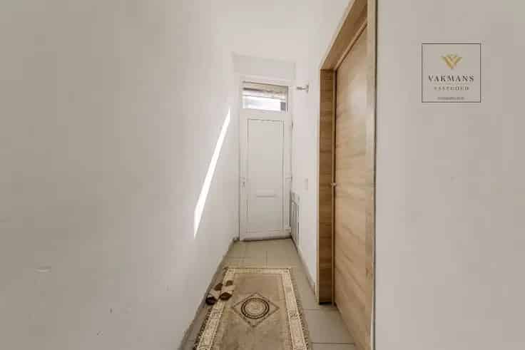 Huis Te Koop 4 slaapkamers 2 badkamers Stadswoning