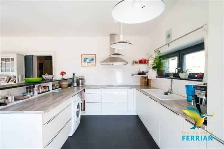 Bungalow Te Koop: Bungalow Passief met Tuin en Terras