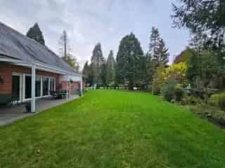 Villa te koop Hever - Ruime gezinswoning met grote zolder