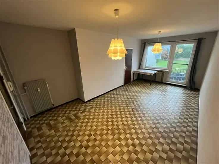 Appartement Te Koop 2 Slaapkamers 77m2 Garage Nabij Centrum