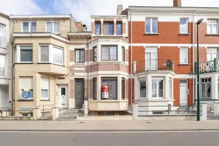 Huis Te Koop De Panne: Gerenoveerde woning, instapklaar