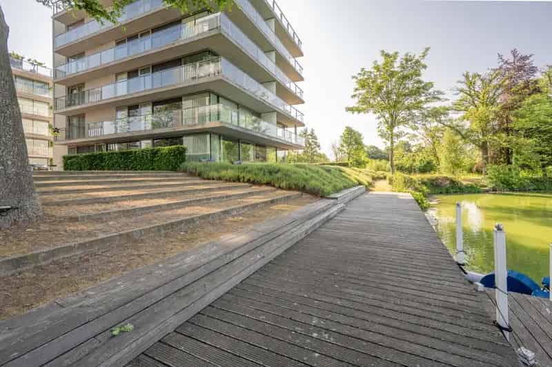 Appartement te koop Sint-Michiels: Luxe aan het water