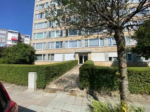 Appartement te Auderghem - Studio +/- 34m² - gerenoveerd