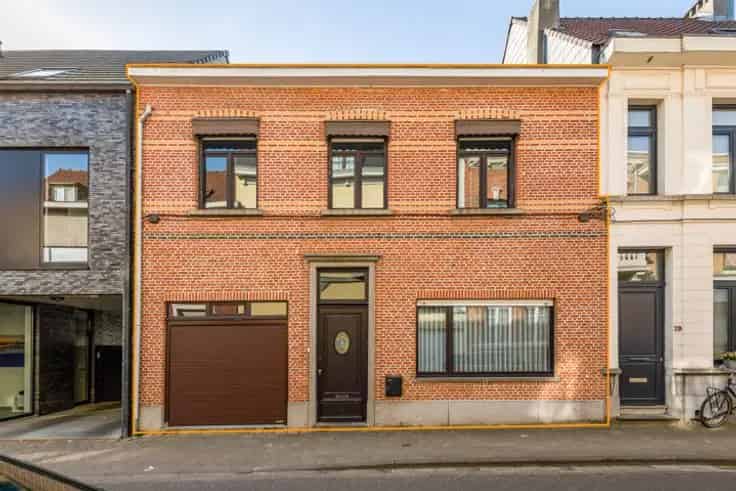 Huis Te Koop Wilrijk 3 slaapkamers 2 badkamers Grote Tuin