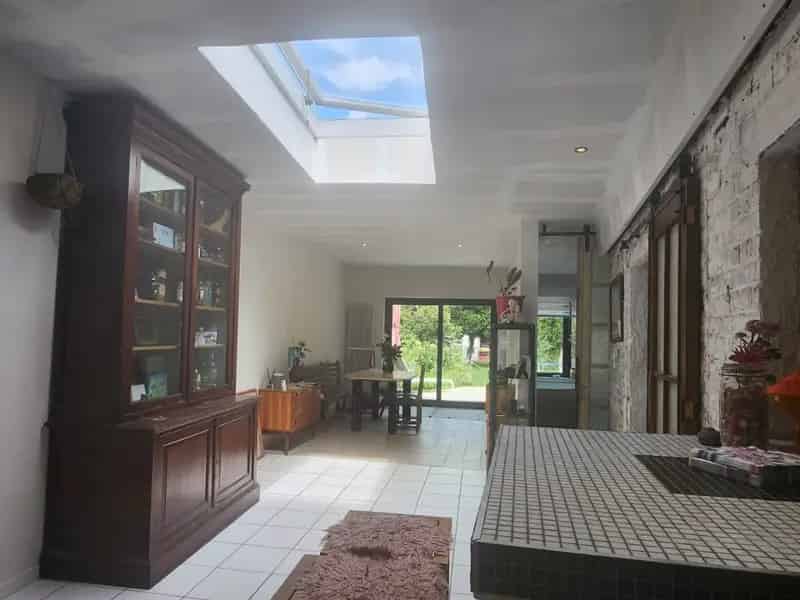 Huis te koop in Deinze: Instapklare woning met grote tuin