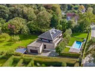 Villa te koop Grez Doiceau 6 slaapkamers zwembad grote tuin
