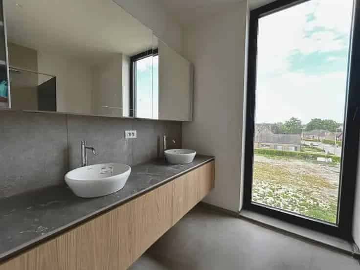 Luxe 3 Slaapkamer Penthouse te Koop Zedelgem
