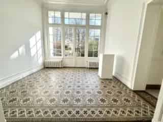 Kantoor te Huur Elsene 150m² Nabij Louizalaan