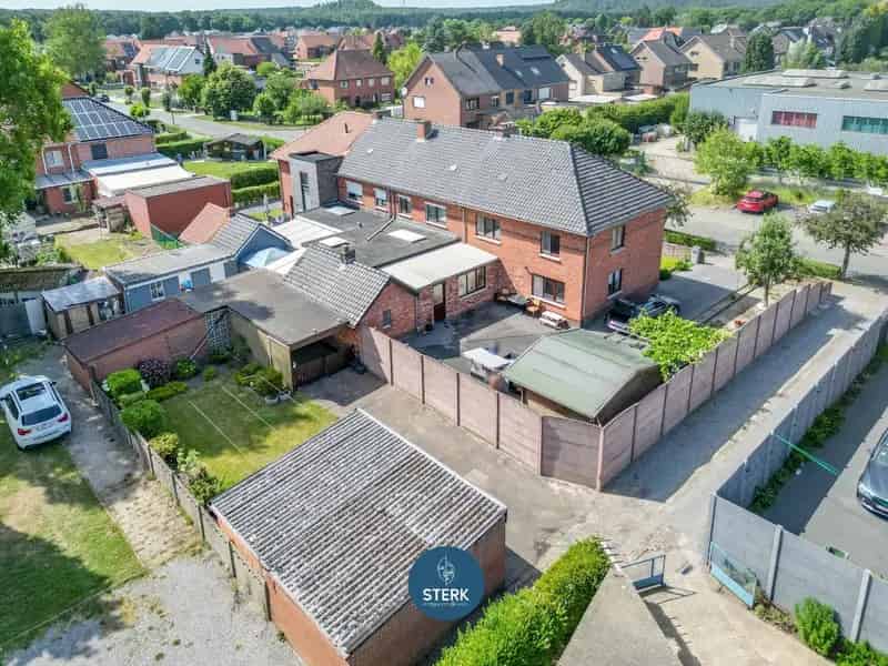 Op te knappen gezinswoning 3 slaapkamers Eisden Maasmechelen
